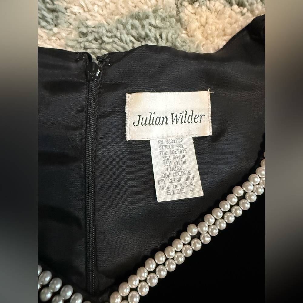 Vintage Classic Black Velvet Dress with Pearl Trim and Puff Sleeves Feminine 4 - Picture 8 of 11